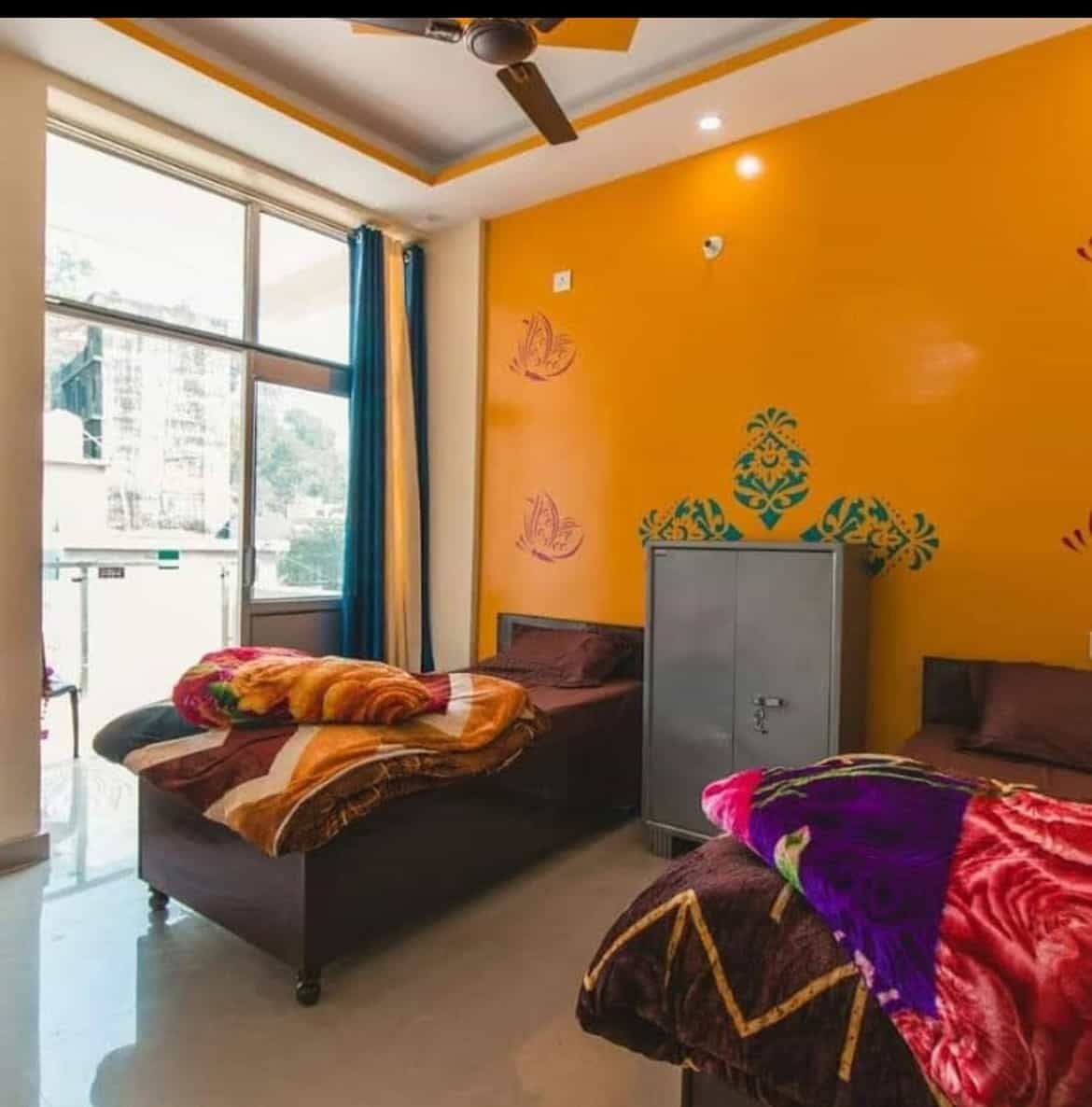 Shared-Room